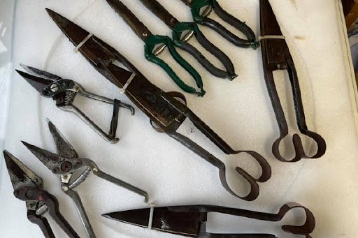 Sharpening Clipper Blades listing image